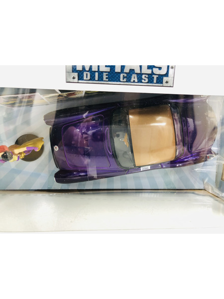1/24スケールカー DC COMICS BOMBSHELLS 1957
