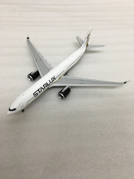 エアーバス 1/400 A330-900 ネオ