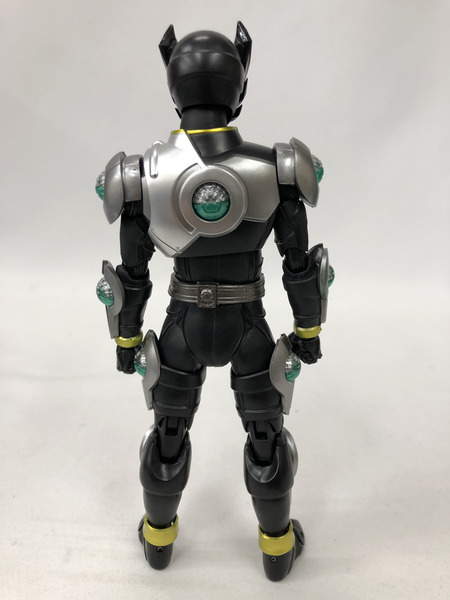 フィギュアーツ 真骨彫 仮面ライダーバース