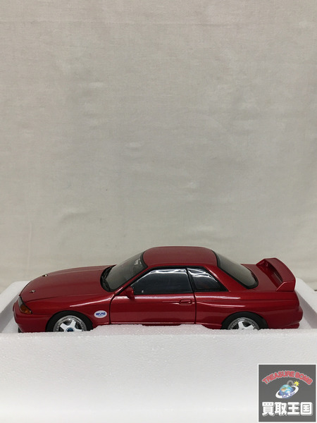 AUTOart 1/18 日産スカイライン GT-R(R32) グループA 77349