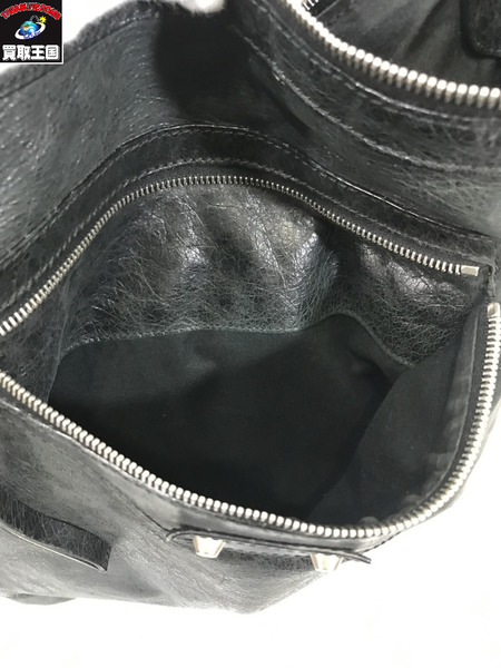 Balenciaga　ザ・デイ レザーショルダーバッグ　