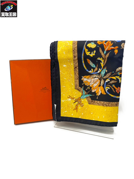 HERMES カレ90　東洋の石と西洋の石細工