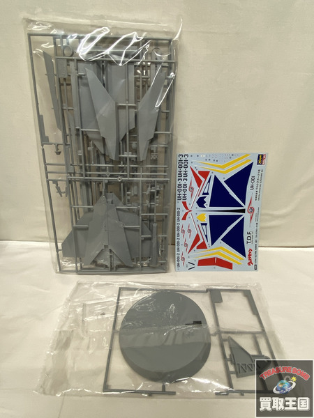 ハセガワ 1/144　ウルトラホーク1号 ウルトラセブン