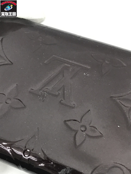 LV 小銭入れ・コインケース アンヴェロップカルトドゥヴィジット ヴェルニ 紫