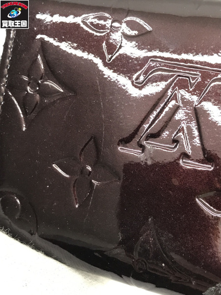 LV 小銭入れ・コインケース アンヴェロップカルトドゥヴィジット ヴェルニ 紫