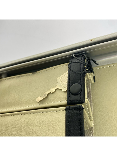 ZERO HALLIBURTON アルミニウム アタッシュケース