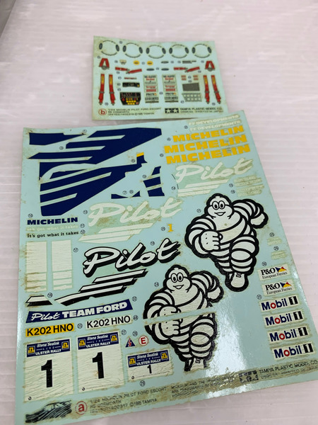 1/24 ミシュランパイロット フォードエスコートRS コスワース 「スポーツカーシリーズ No.153」 ディスプレイモデル 