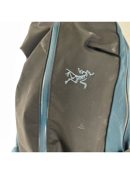 ARC'TERYX リュックサック・バックパック ARRO 22 紺黒