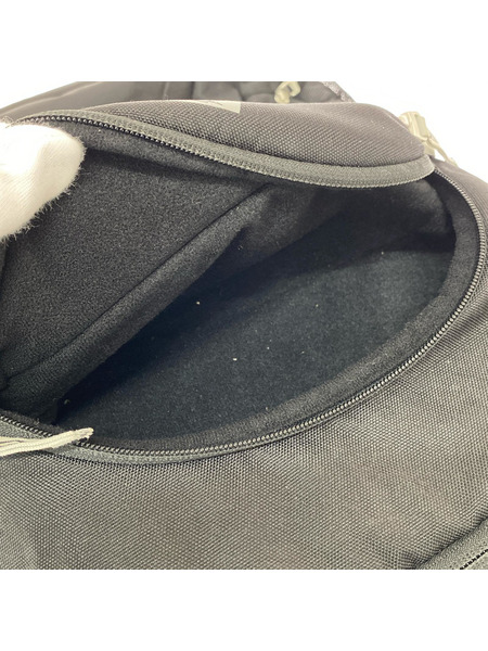 OAKLEY リュックサック・バックパック ロゴリュックサック 黒