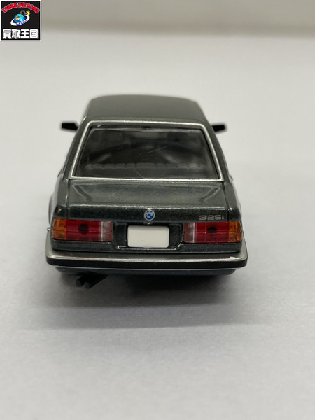 TLV-N BMW 325i グレー 1/64