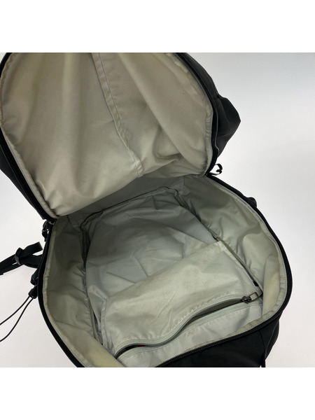 ARC'TERYX リュックサック・バックパック MANTIS 26 BACKPACK 黒
