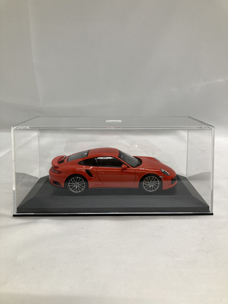 24：MINICHAMPS Porsche 911 Turbo S