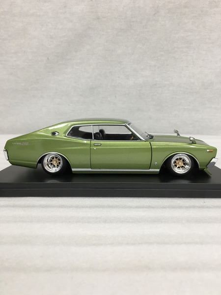 1/24スケールカー Nissan Laurel HT (1972)