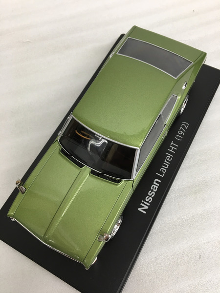 1/24スケールカー Nissan Laurel HT (1972)