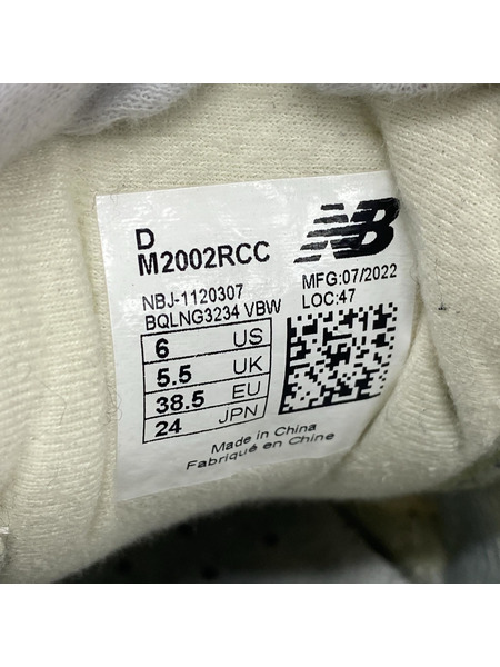 NEW BALANCE スニーカー M2002RCC