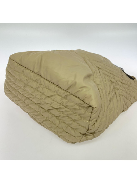 ISSEY MIYAKE レザーハンドル ナイロン キルティングバッグ ベージュ