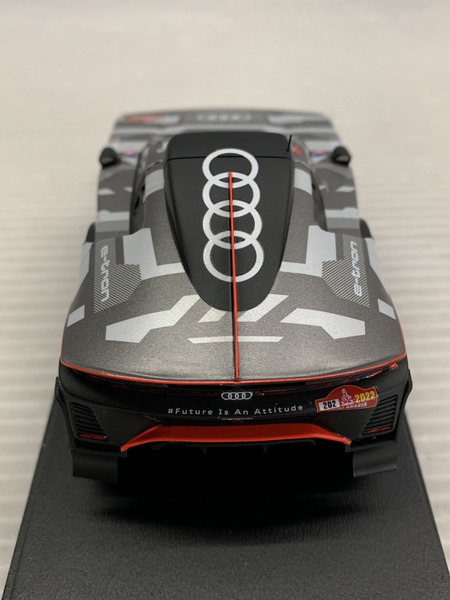 1/43スケールカー Spark アウディ RS Q e-tron Daker 2022