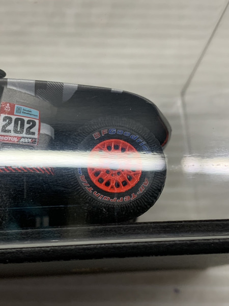 1/43スケールカー Spark アウディ RS Q e-tron Daker 2022