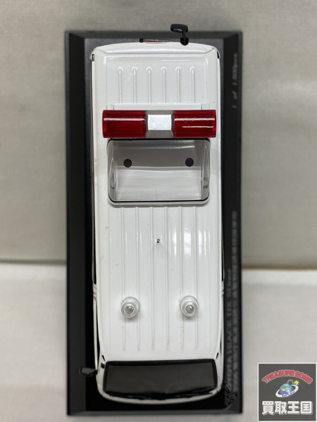 1/43　トヨタ　HIACE DX 5Door 2006 警視庁高速道路交通警察隊誘導標識車両
