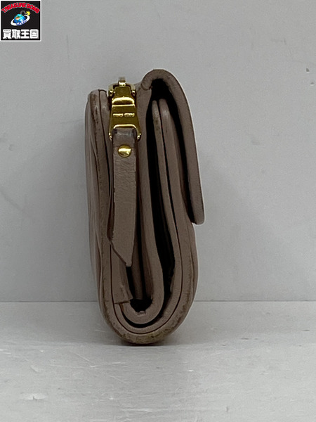 コンパクトウォレット MIUMIU マテラッセ カメオ