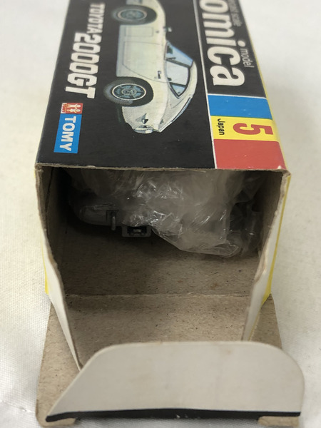 トミカ 黒箱 2000GT（シルバー）