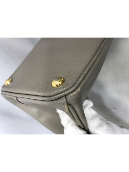 ショルダーバッグ PRADA SAFFIANO LUX ARGILLA