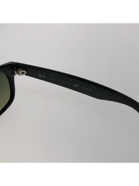 Ray-Ban　NEW WAYFARER RB2132