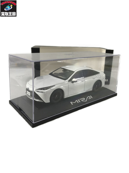 カラーサンプル 1/30 MIRAI プレシャスホワイトパール