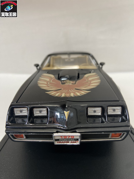 Yat Ming 1/18 1979 Pontiac Firebird Trans Am