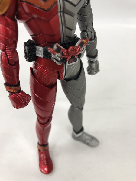 フィギュアーツ 真骨彫製法 仮面ライダーW ヒートメタル