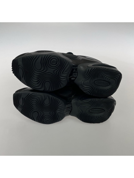 NIKE スニーカー Air Max Muse "Triple Black"