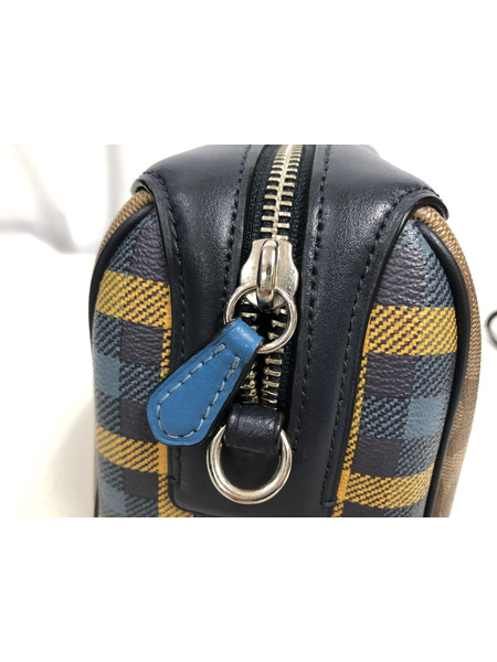 COACH コーチ　サイドチェック シグネチャー　ショルダーバッグ [値下]