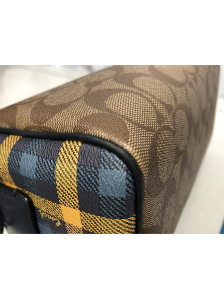 COACH コーチ　サイドチェック シグネチャー　ショルダーバッグ [値下]