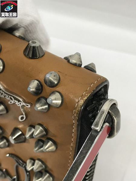 ルブタン 長財布 1175061 CUIR ロゴスタッズ ラウンドファスナー 茶