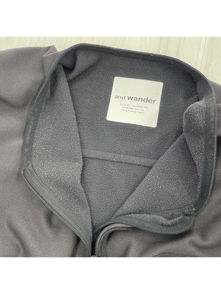 and wander Light Fleece Pullover Charcoal 黒 4