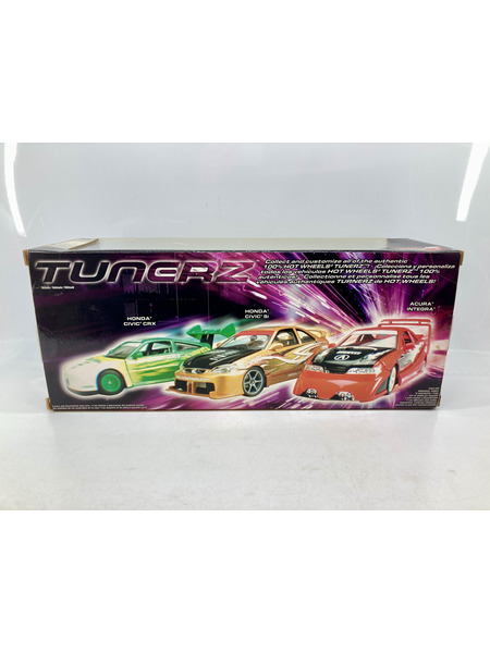 1/18スケールカー Hot Wheels TUNERZ Acura Integra