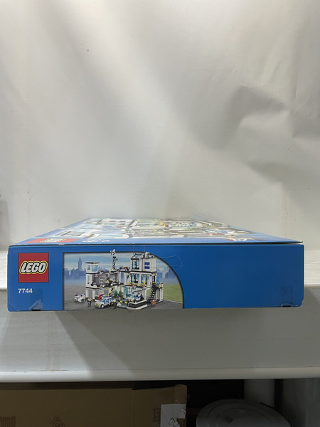 LEGO LEGO CITY POLICE 6-12 7744