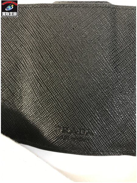 PRADA 三つ折り財布 サフィアーノトライアングル ブラック 2MH042 QHH F0002