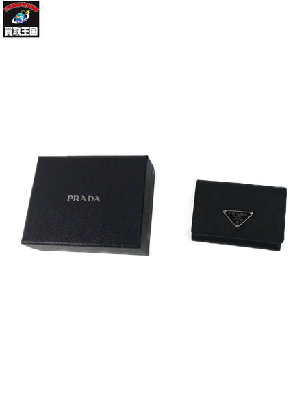 PRADA 三つ折り財布 サフィアーノトライアングル ブラック 2MH042 QHH F0002