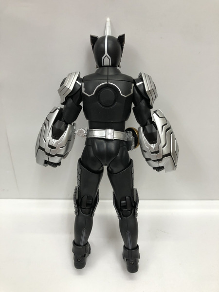 S.H.Figuarts(真骨彫製法) 仮面ライダーオーズ サゴーゾ コンボ 