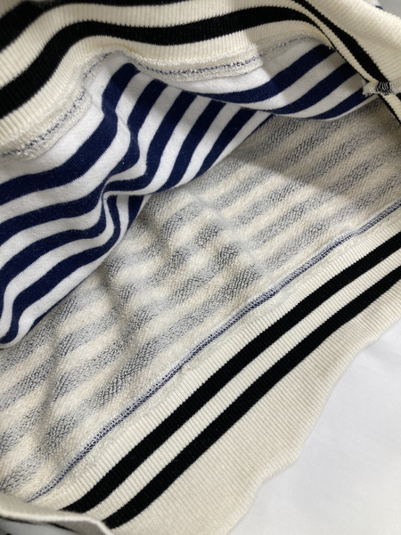 LOEWE 21SS insideout anagram 白 (S)