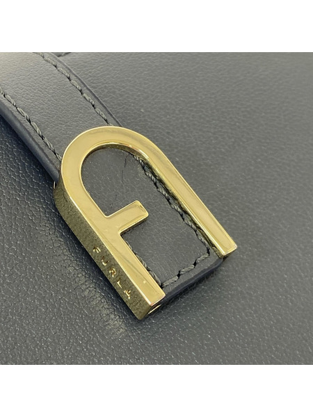 FURLA 長財布