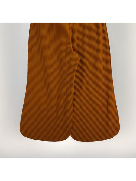 ISSEY MIYAKE me パンツ　ブラウン