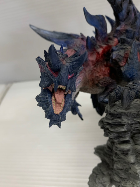 カプコン クリエイターズモデル ディノバルド フィギュア