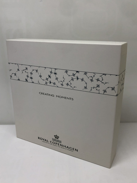 ロイヤルコペンハーゲン　ブルーフルーテッドハーフレース　25CM