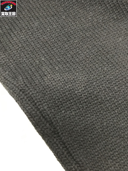 LV  タートルネックセーター