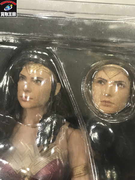DC Ｓ.Ｈ.フィギュアーツ ワンダーウーマン ＷＷ84