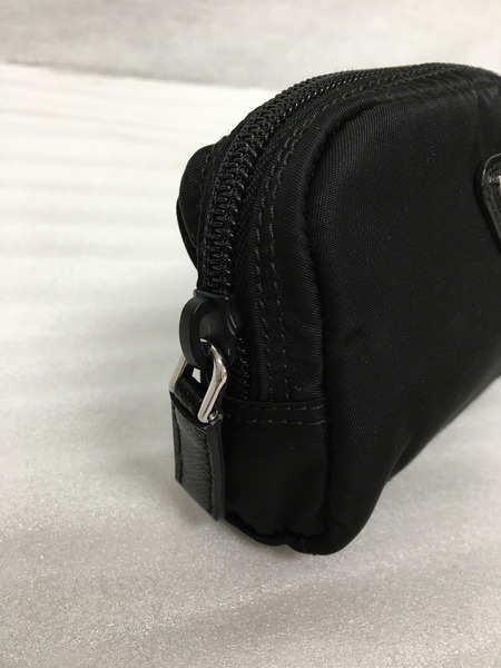 PRADA  Re-Nylon ポーチ 黒 1NA339