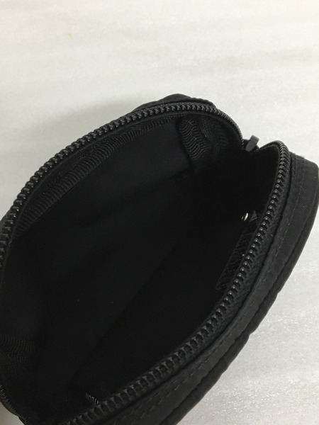 PRADA  Re-Nylon ポーチ 黒 1NA339