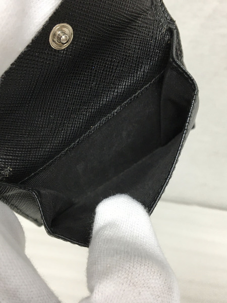 PRADA サフィアーノ トライアングル 二つ折り財布